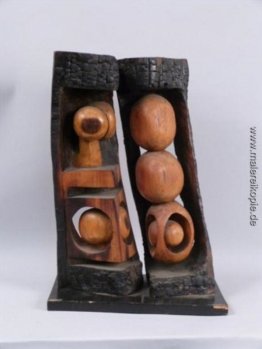 Abstrakt geschnitzte Holzfigur Abstrakt geschnitzte Holzfigur