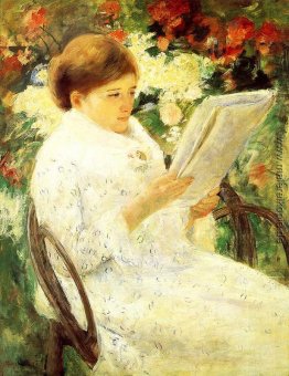Lesende Frau in einem Garten