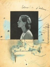 Schweigen! Ici j'ordonne ... (Nathalie Paley en sphinx) Schweigen! Ici j'ordonne ... (Nathalie Paley en sphinx)