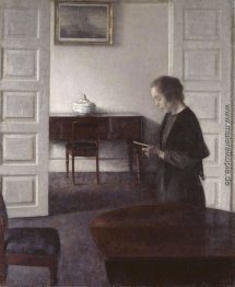 Innenraum mit einem Lese Lady Innenraum mit einem Lese Lady