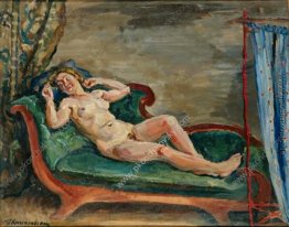 Frau auf Sofa