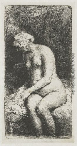 Sitzende nackte Frau (Frau badet ihre Füße in einem Bach)