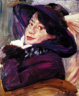 Porträt einer Frau in einem lila Hut