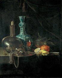 Stillleben mit einem Pilgrim Flask, Leuchter, Porzellan-Vase und Stillleben mit einem Pilgrim Flask, Leuchter, Porzellan-Vase und