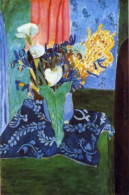 Calla-Lilien, Iris und Mimosas