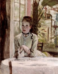 Eine Frau in einem eleganten Interieur