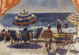 Menton. Strand mit Sonnenschirmen Menton. Strand mit Sonnenschirmen