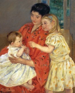 Mutter und Sara Bewundern der Baby- Mutter und Sara Bewundern der Baby-