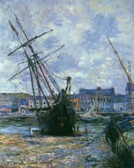 Boote liegen bei Ebbe am Facamp Boote liegen bei Ebbe am Facamp