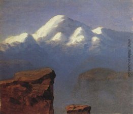 Der Gipfel des Mount Elbrus im Sonnenlicht Der Gipfel des Mount Elbrus im Sonnenlicht