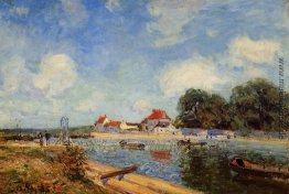 Loing Dam in Saint Mammes Loing Dam in Saint Mammes