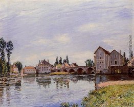 Der Loing Fließen unter der Moret Brücke Der Loing Fließen unter der Moret Brücke