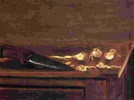 Knoblauchzehen und Messer auf der Ecke einer Tabelle Knoblauchzehen und Messer auf der Ecke einer Tabelle