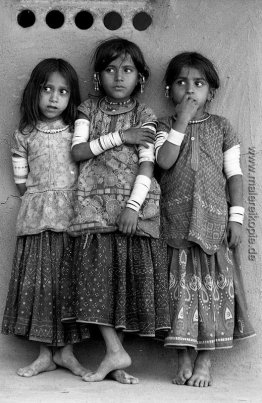 Drei Harijan Mädchen, Kutch, Gujarat Drei Harijan Mädchen, Kutch, Gujarat