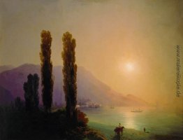 Sonnenaufgang an der Küste von Jalta Sonnenaufgang an der Küste von Jalta