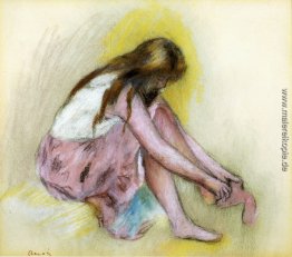 Junges Mädchen, das ihre Strümpfe Slipping Junges Mädchen, das ihre Strümpfe Slipping