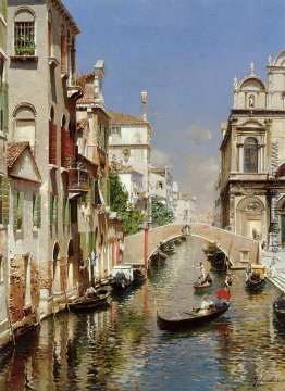 Einem venezianischen Kanal mit der Scuola Grande di San Marco un Einem venezianischen Kanal mit der Scuola Grande di San Marco un