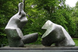 Zweiteiler Reclining Figure No. 5 Zweiteiler Reclining Figure No. 5