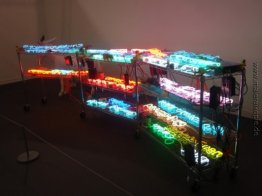 Shelf (Mutton Chops) mit Unpainted Donkey Shelf (Mutton Chops) mit Unpainted Donkey