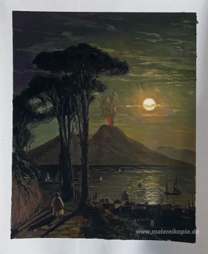 Die Bucht von Neapel im mondhellen Nacht. Vesuvius