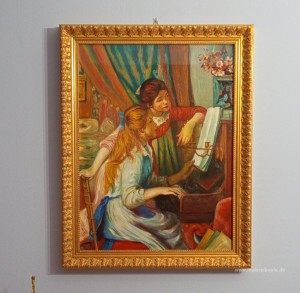 Mädchen am Klavier